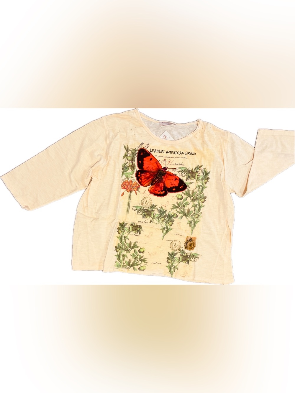 Creamy maze Butterfly Graphic tee
